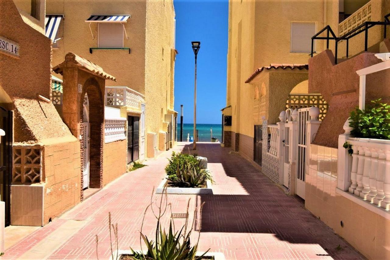 34 Retro Beach House - Alicante Real Estate Torrevieja Extérieur photo